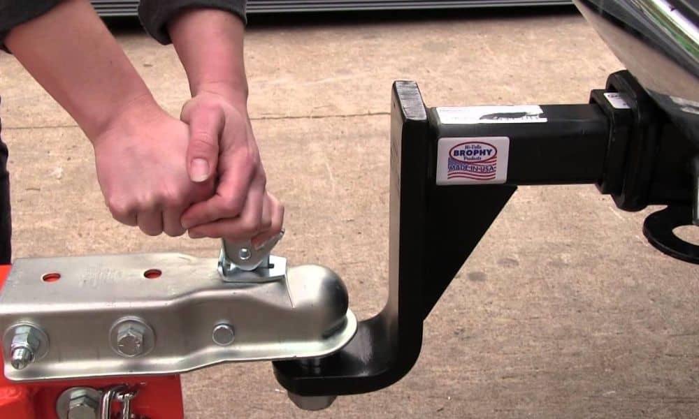 How Does a Trailer Hitch Coupler Work